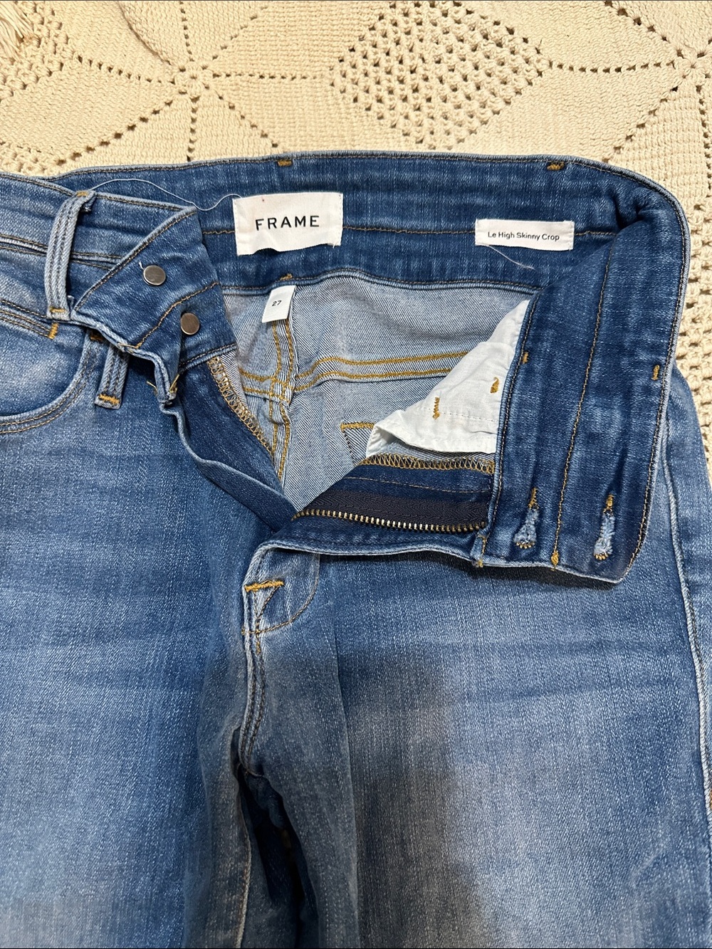 Frame Denim Women's Skinny Jeans in Medium Blue Wash